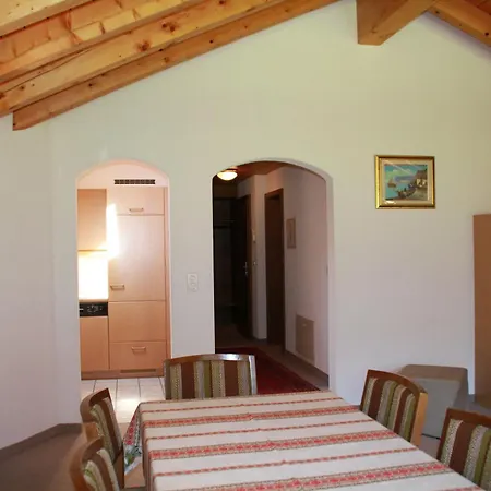 Haus Pan شقة زيرمات